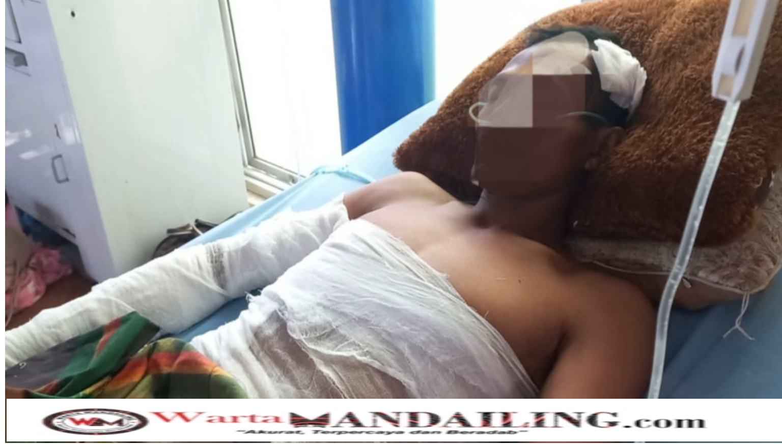 seorang tukang bangunan tersengat listrik saat bekerja, kini korban sedang dirawat di RSUD Panyabungan, fhoto : istimewa.