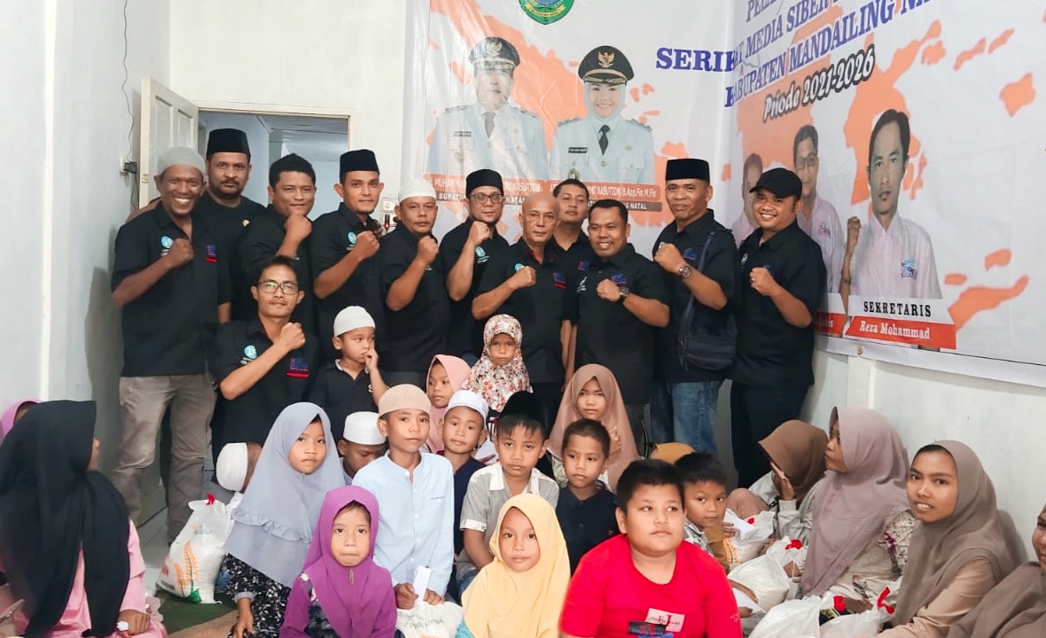 SMSI Madina Berbagi Rezeki Dengan Puluhan anak yatim, Sabtu (15/4/2023) fhoto : Dokumen SMSI Madina.