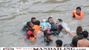 Pencarian Siswa SD Tenggelam Tim Gabungan temukan bocah mengapung dibelakang bendungan Sungai Batang Gadis, Kamis (1/6/2023) fhoto : Warta Mandailing.