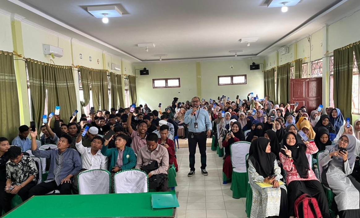 PT Bank Rakyat Indonesia (BRI) atau Bank BRI kantor cabang Panyabungan menyambangi kampus Stain Madina untuk melaksanakan kegiatan edukasi aplikasi keuangan digital Brimo, Rabu (11/10/2023) fhoto : Istimewa.
