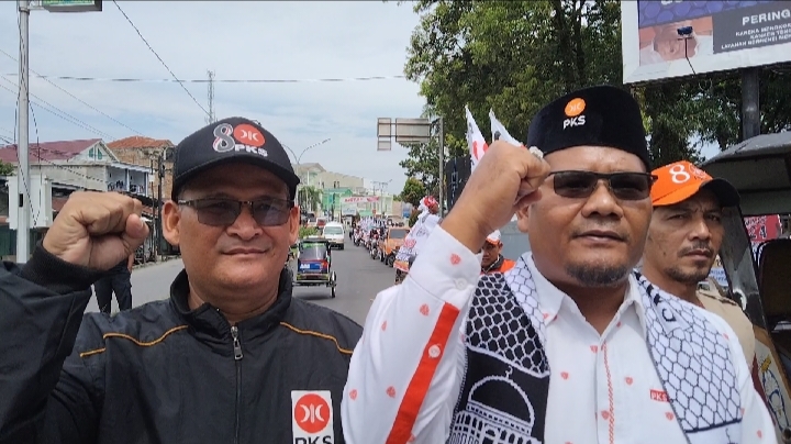 Muhammad Husein Nasution SHI. Caleg PKS Dapil 1, No urut 2 (kiri). Ahmad Budiman Borotan SS.MSi. Caleg PKS Dapil 1, No 10.(Kanan). Minggu (14-1-2024) fhoto : Syahren / Wartamandailing.