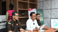 Foto : Pres Rilis Penetapan Tersangka Mantan Kepala Desa Batang Bahal (sumber Kasi Intel Kejari Psp).
